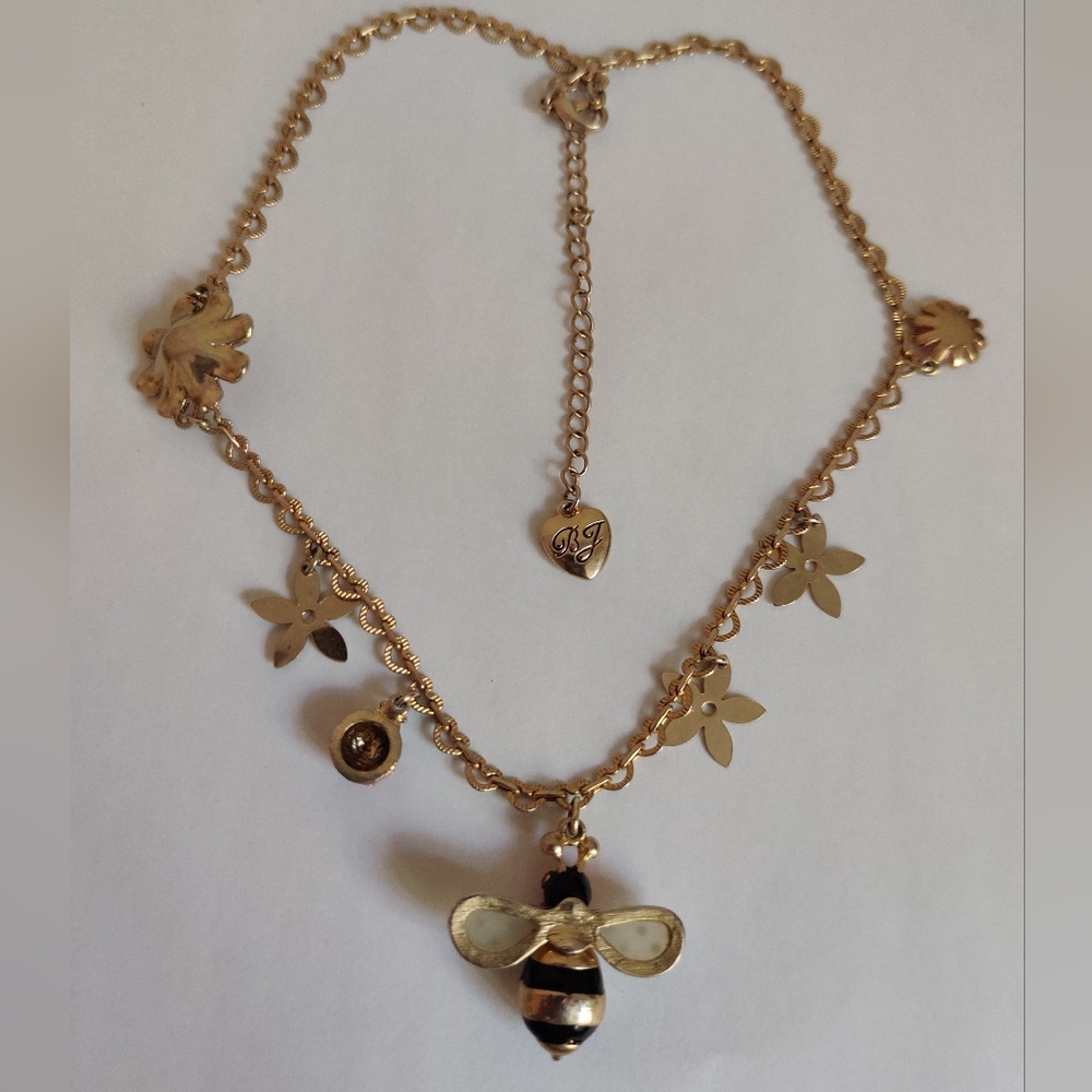 Betsey Johnson Garden Party Necklace - Picture 12 of 13